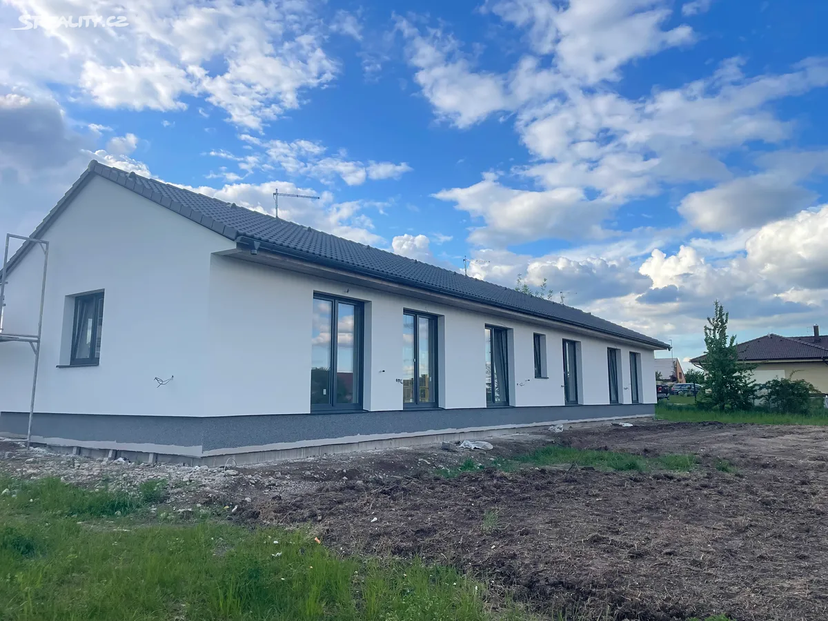 Prodej bytu 3+kk 61 m², Cerhenice