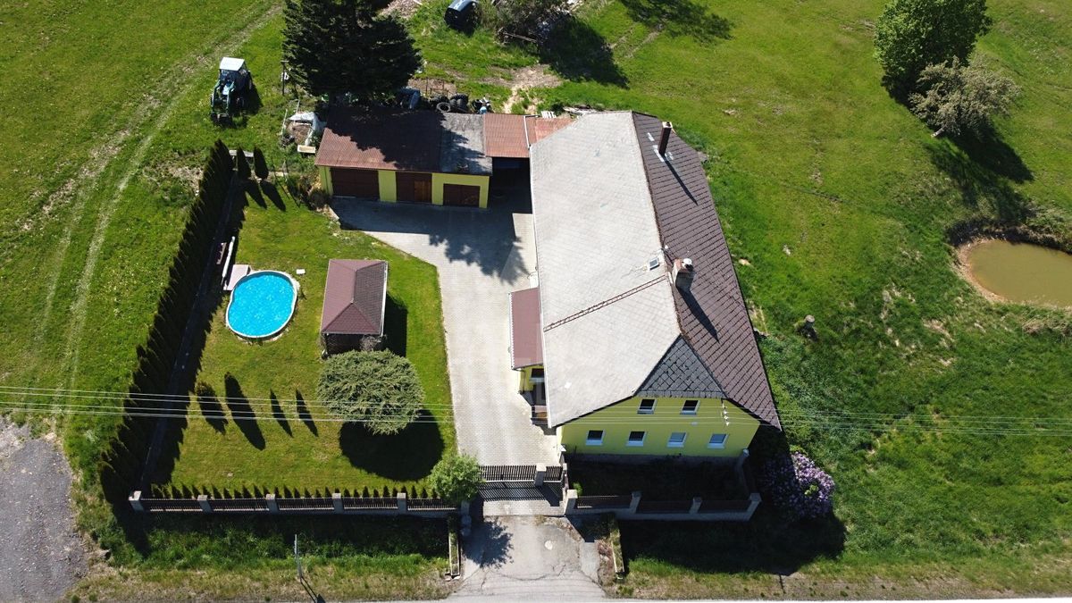 Prodej rodinného domu 111 m², pozemek 18523 m² – fotografie 5