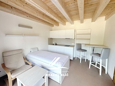 Pronájem bytu 1+kk 22 m²