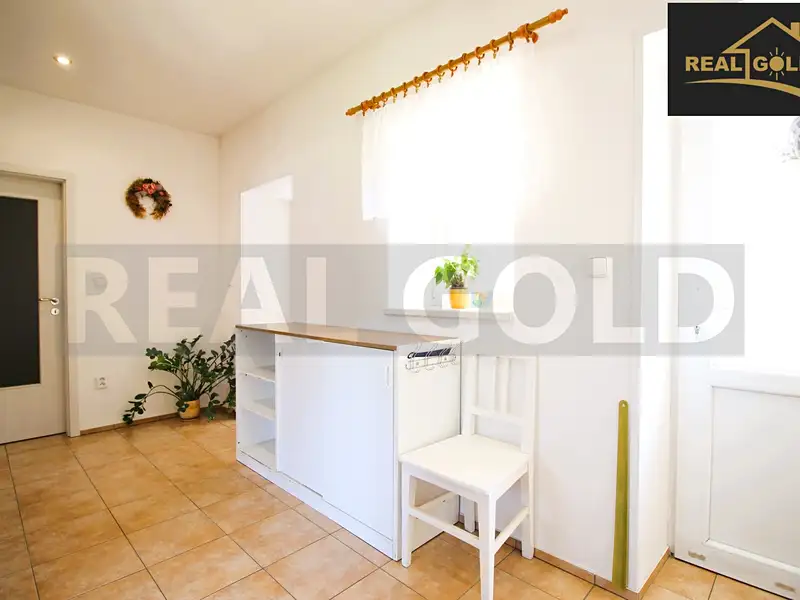 Prodej rodinného domu 200 m², pozemek 900 m², Jaroměřice nad Rokytnou – náhled fotky 2