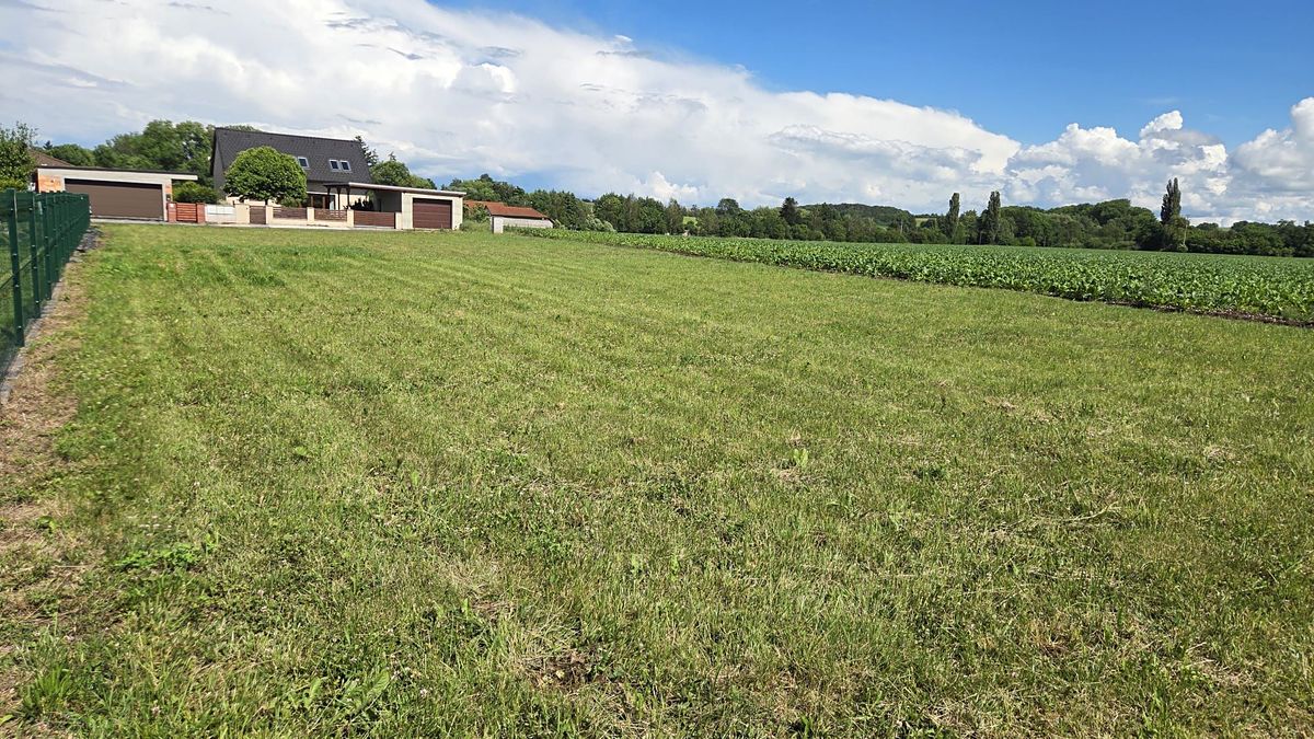 Prodej stavebního pozemku 1140 m², Klučov – fotka 1 z 3