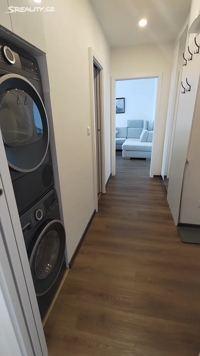 Pronájem bytu 2+kk 51 m² – další