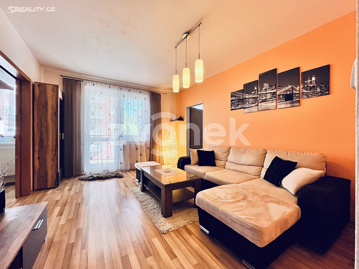 Pronájem bytu 2+1 52 m², Zlín