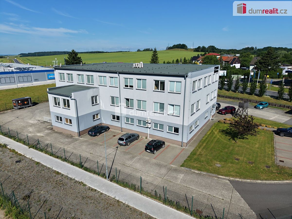 Prodej výrobní haly, prostoru 1592 m²