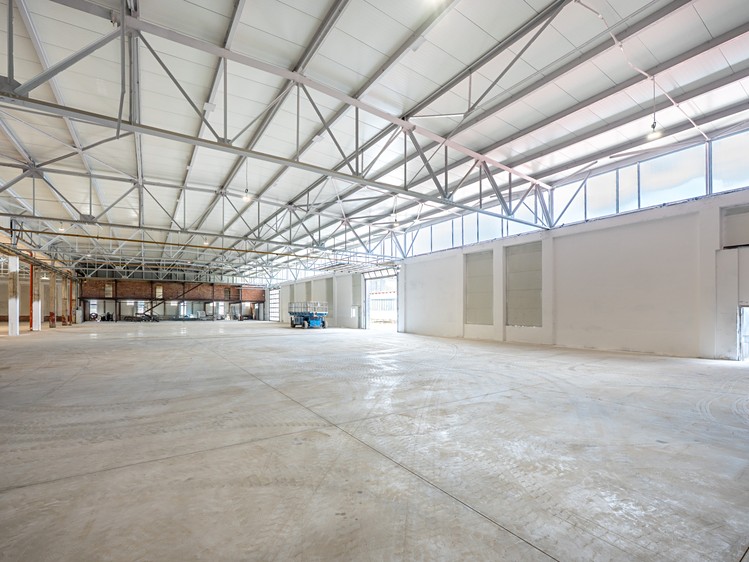 Gewerbefläche zum Kauf, 1.875 m² (1 von 18)