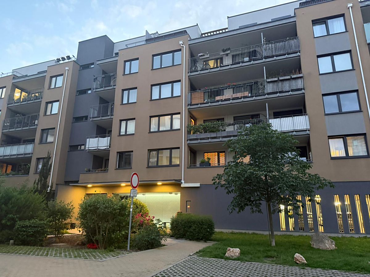 Pronájem bytu 2+kk 55 m²