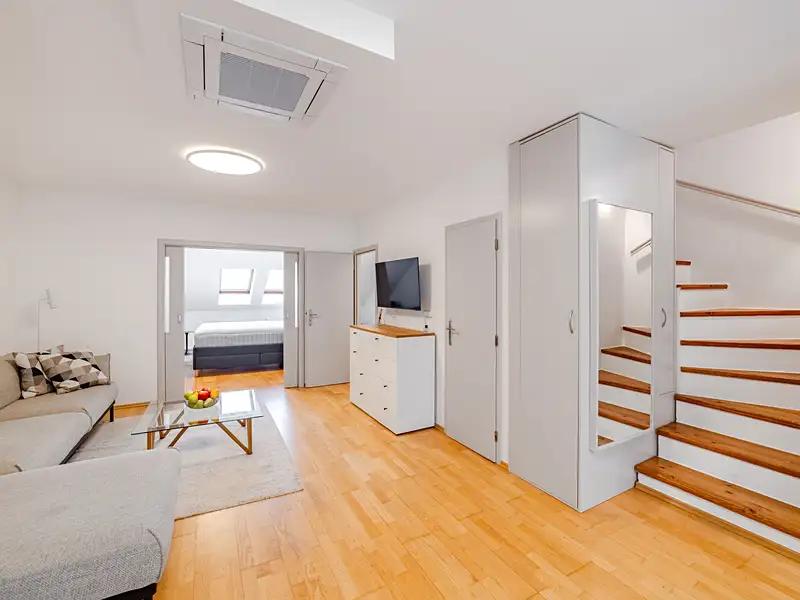 Prodej bytu 3+kk 100 m², Praha – náhled fotky 1