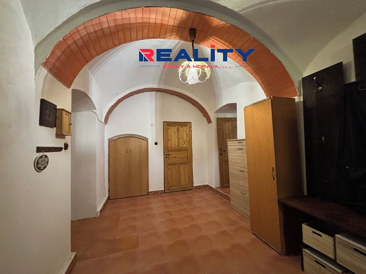 Prodej rodinného domu 248 m², pozemek 1542 m² – fotografie 5