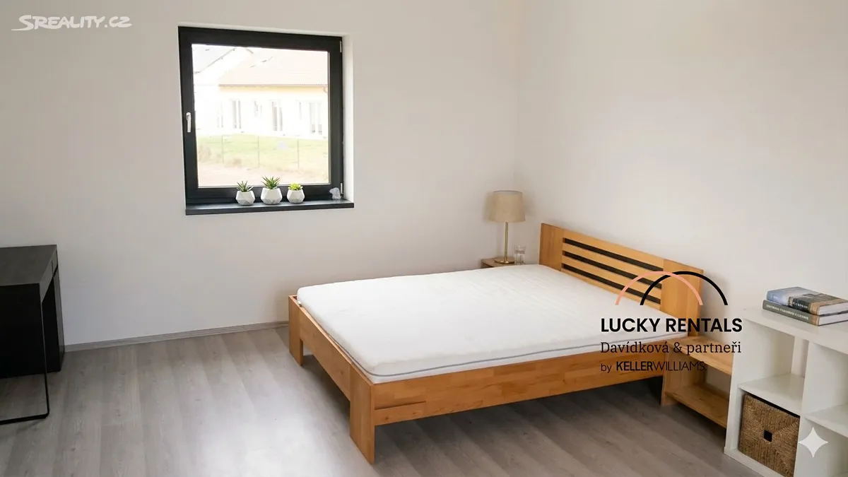 Pronájem bytu 1+kk 34 m² - Więcej