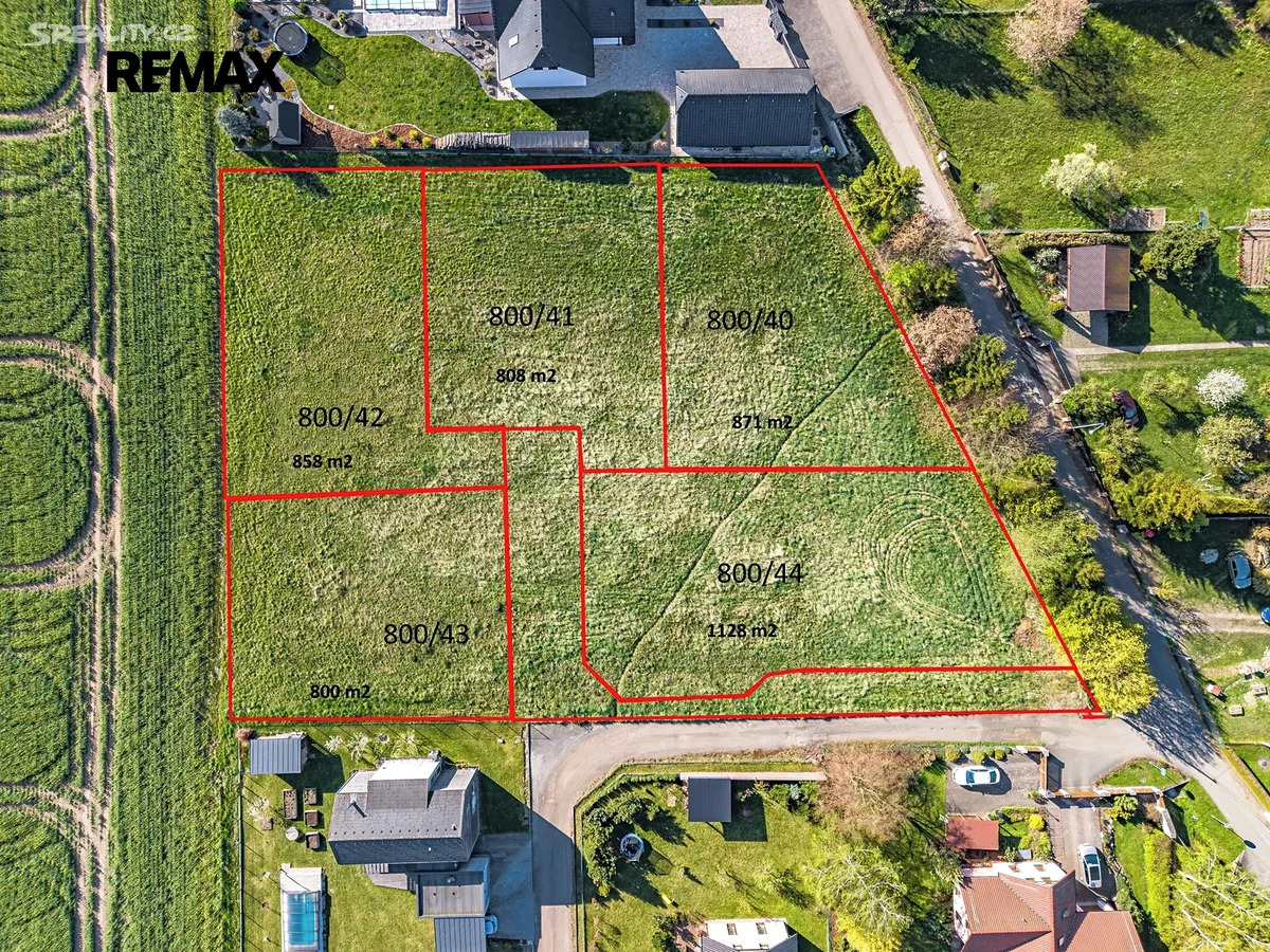 Prodej stavebního pozemku 1128 m² – pohled 3