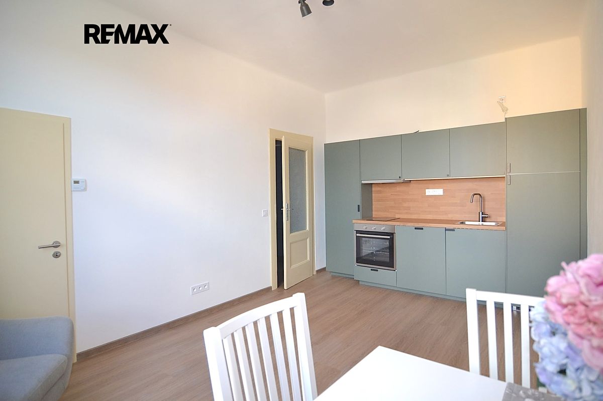 Pronájem bytu 2+kk 48 m²