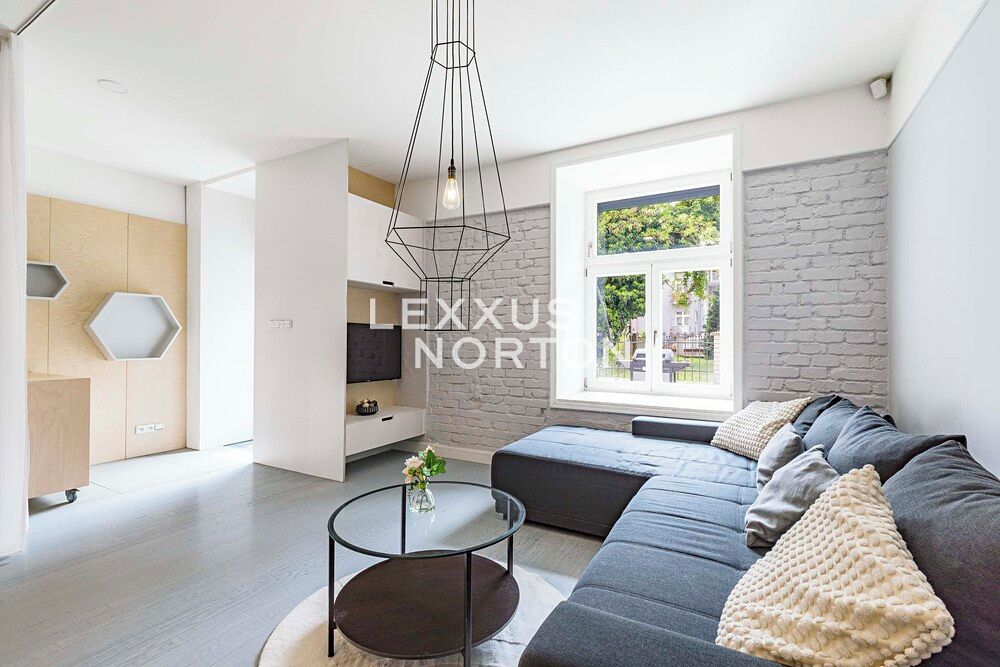 Prodej bytu 1+1 56 m²
