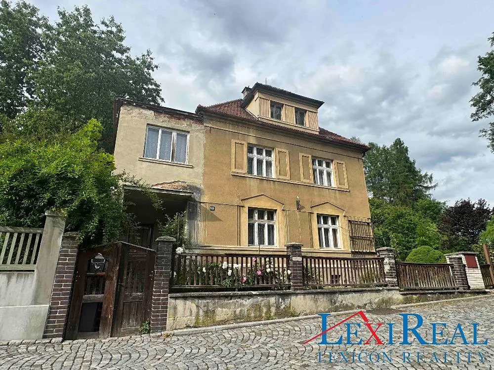 Prodej rodinného domu 160 m², pozemek 1062 m²
