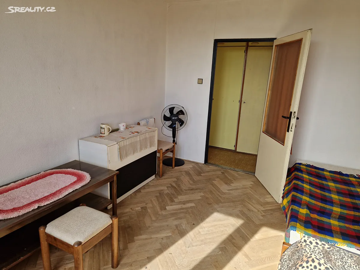 Pronájem bytu 2+1 60 m² – pohled 4