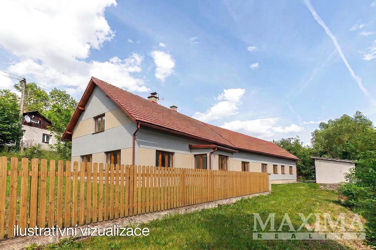 Prodej rodinného domu 322 m², pozemek 1590 m²