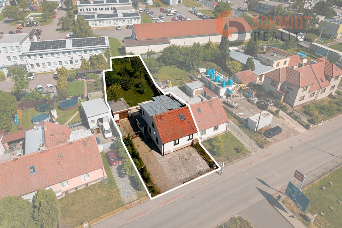 Prodej rodinného domu 230 m², pozemek 389 m² – fotografie 4