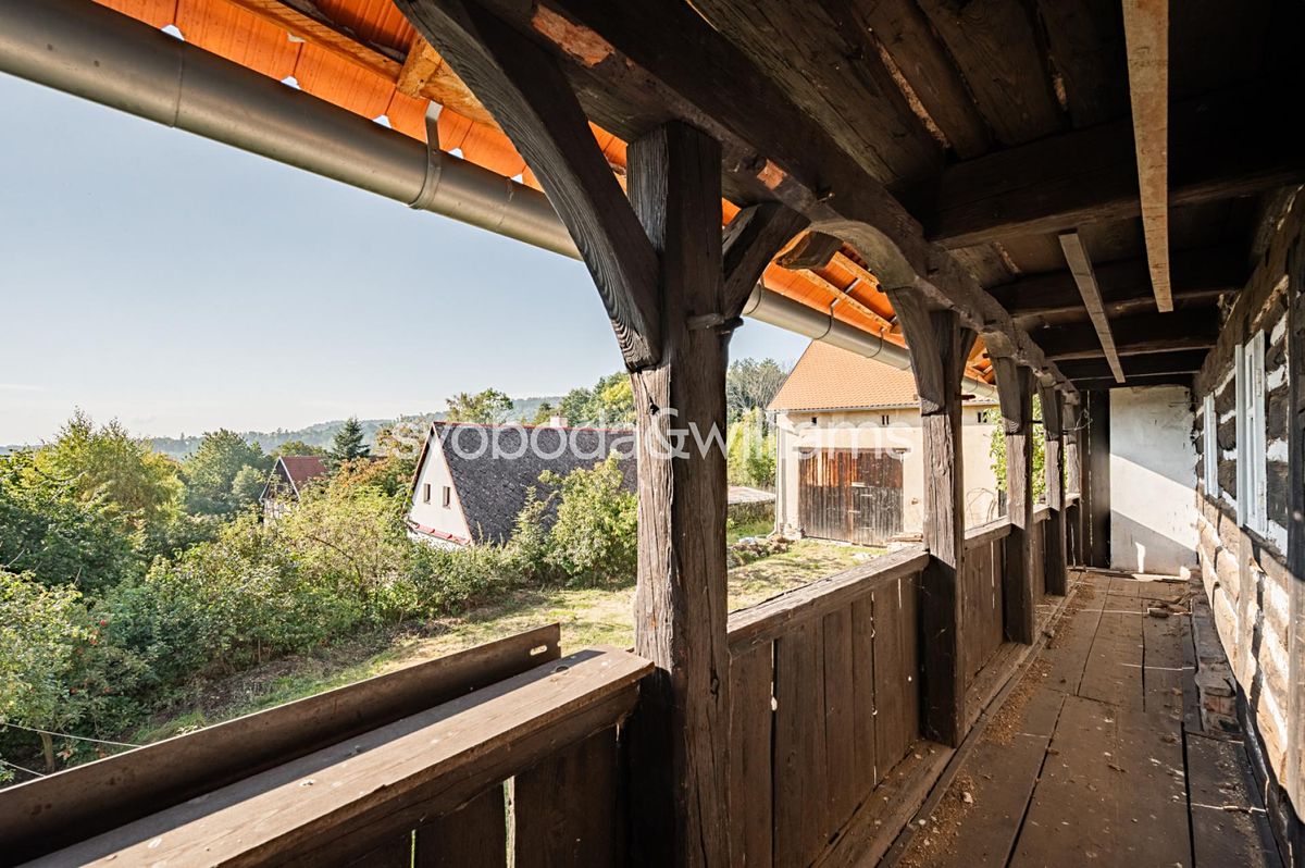 Prodej rodinného domu 450 m², pozemek 1304 m² – fotografie 4