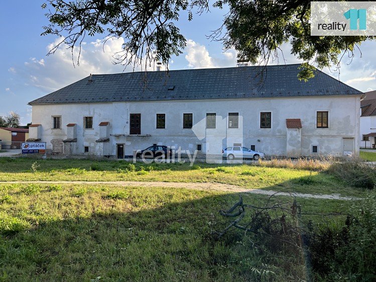 Prodej komerčního prostoru, 1 544 m² (1 z 48)