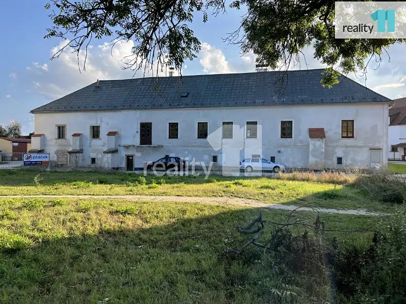 Prodej ubytovacího zařízení 1544 m², Dačice – náhled fotky 1