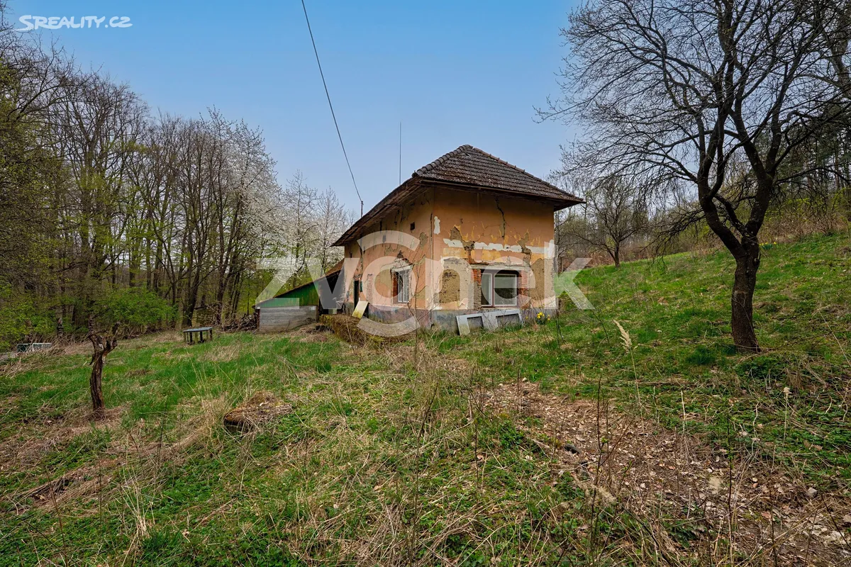 Prodej rodinného domu 210 m², pozemek 3984 m² – pohled 6