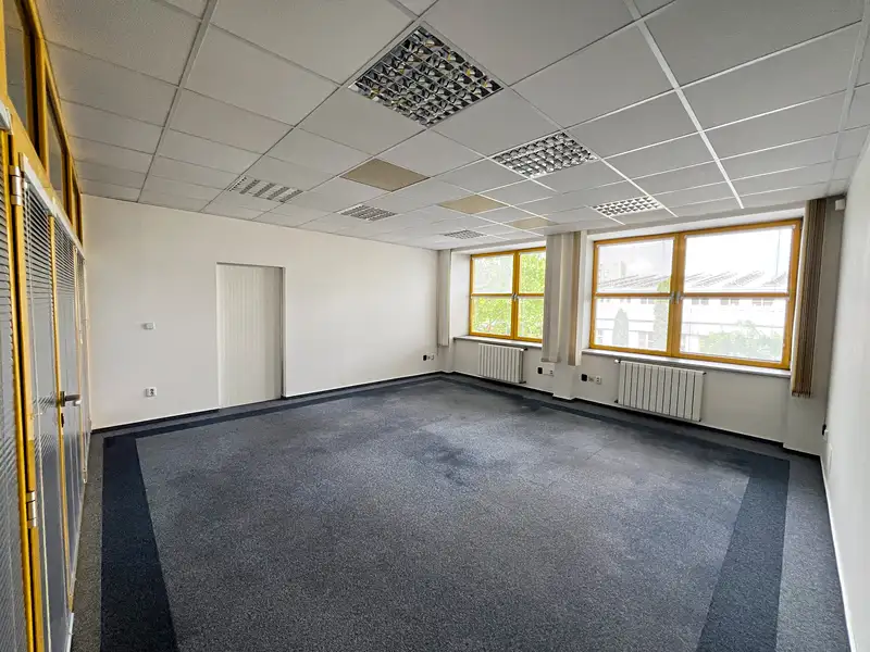 Pronájem kanceláře 40 m², Přerov – náhled fotky 1
