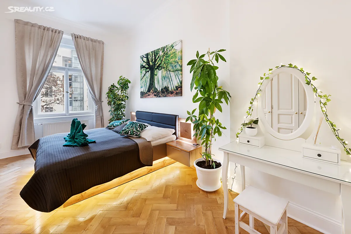 Pronájem bytu 4+kk 100 m², Praha