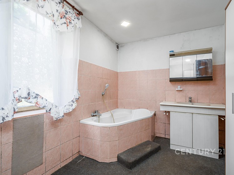 Haus zum Kauf, 244 m² (21 von 35)