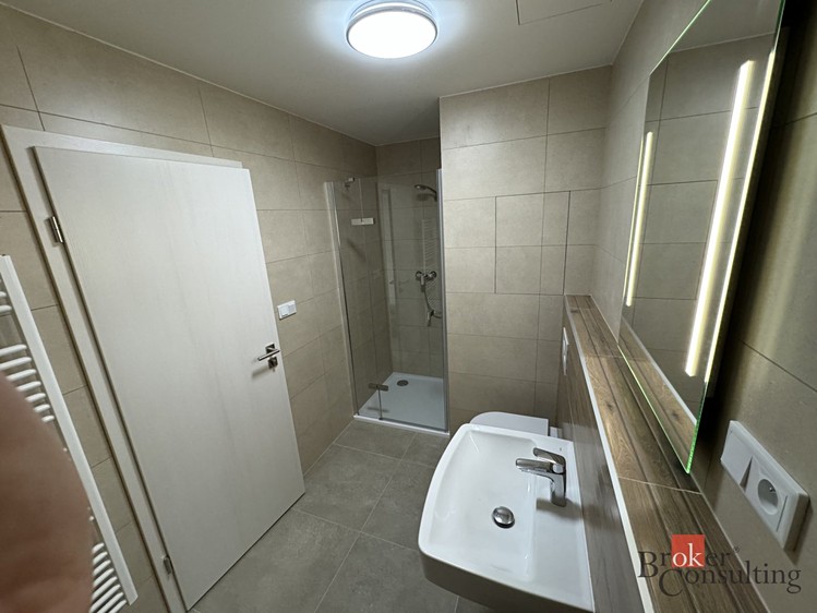 Prodej bytu 1+kk, 46 m² (8 z 12)