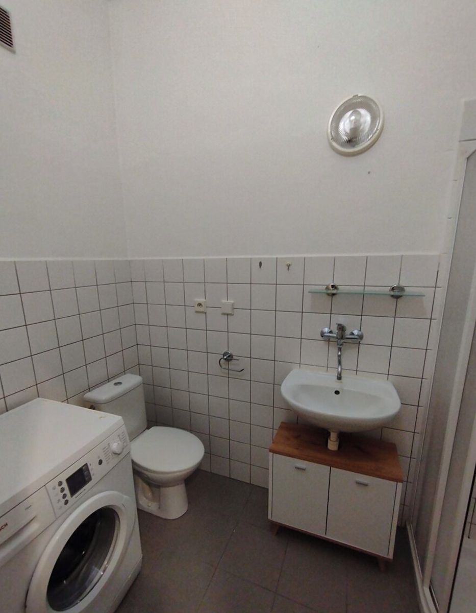 Pronájem bytu 2+kk 45 m² – fotografie 4
