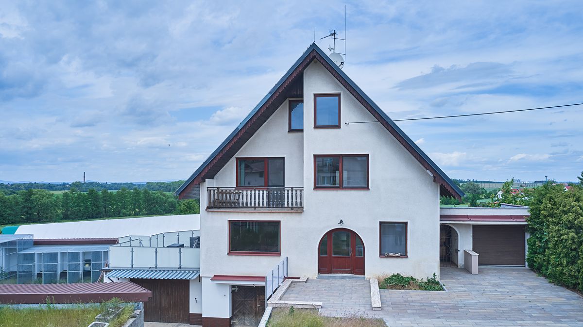 Prodej rodinného domu 172 m², pozemek 1015 m²