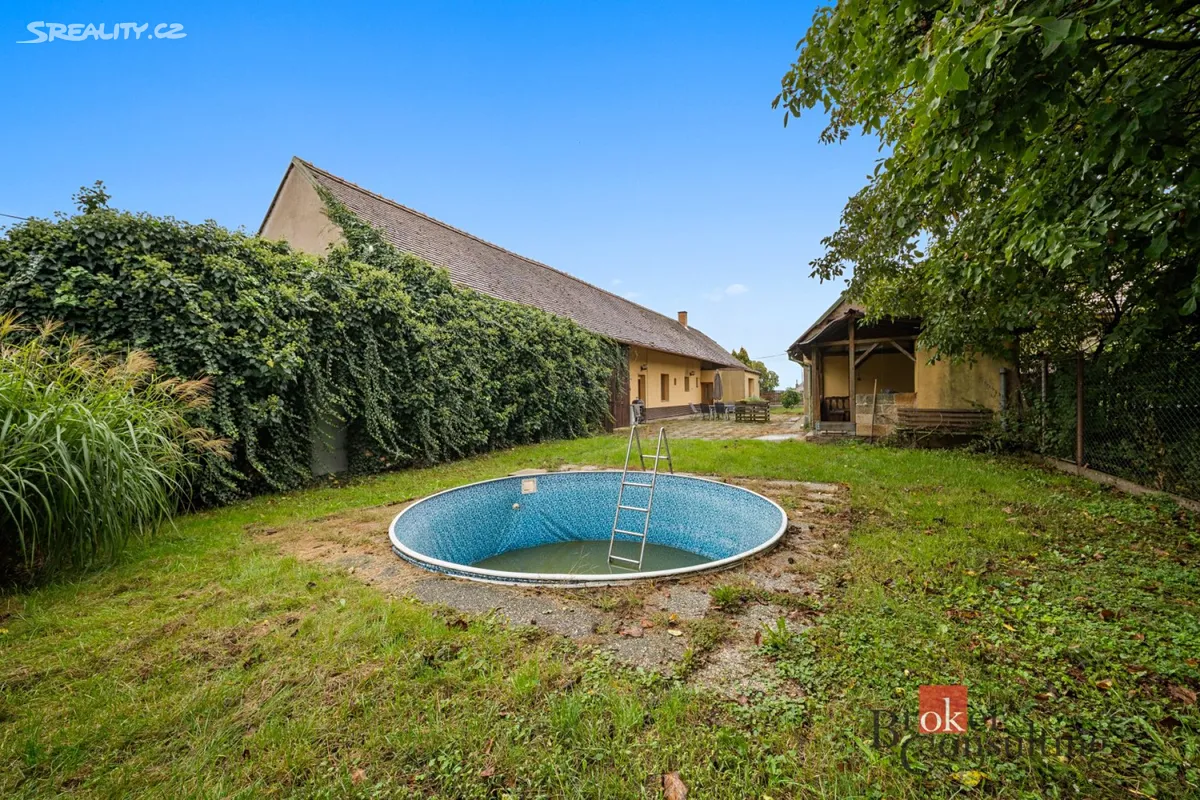 Prodej rodinného domu 189 m², pozemek 1068 m² – pohled 6