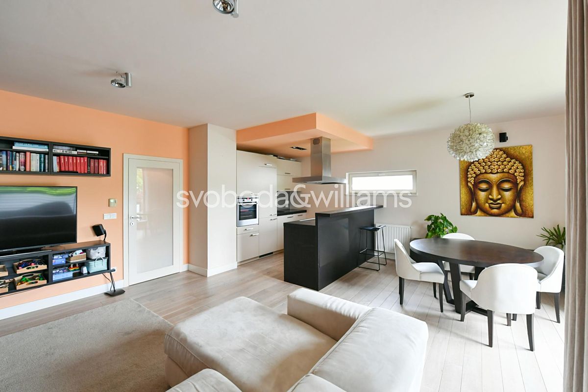 Pronájem bytu 2+kk 75 m²