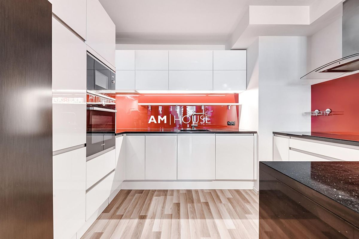 Pronájem bytu 3+kk 85 m²