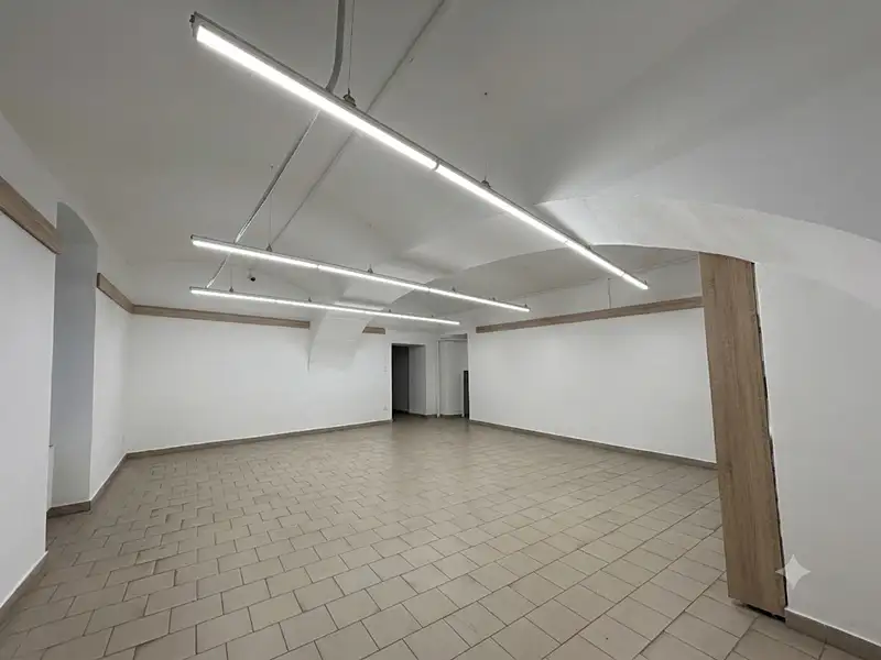 Pronájem obchodního prostoru 125 m², Klatovy – náhled fotky 2