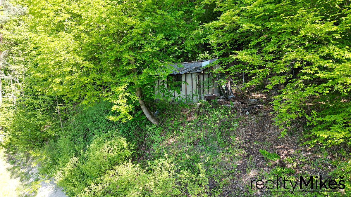 Prodej chaty 28 m², pozemek 323 m²