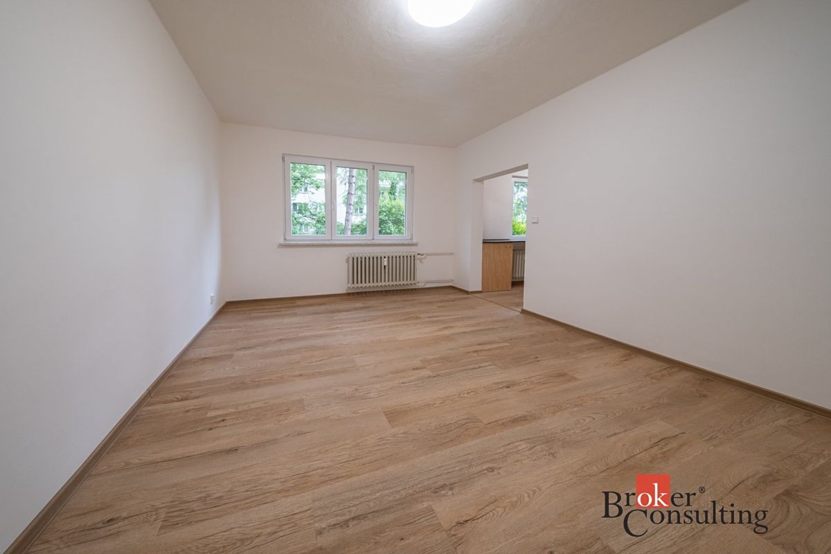 Pronájem bytu 3+1 70 m² – fotografie 3