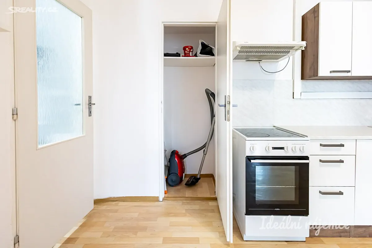 Pronájem bytu 2+kk 46 m² – pohled 4