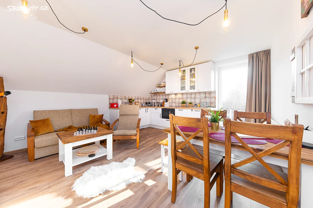 Pronájem bytu 2+kk 37 m², K Vodě