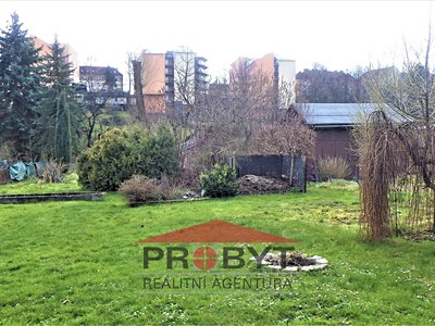 Prodej  stavebního pozemku 1 051 m²