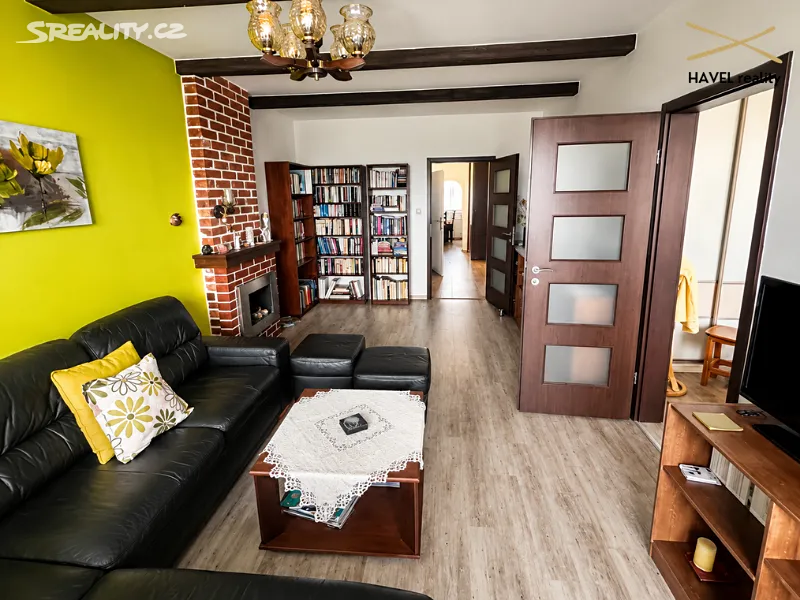 Prodej bytu 4+1 90 m², Praha