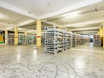 Pronájem komerčního prostoru, 1 840 m² (3 z 13)