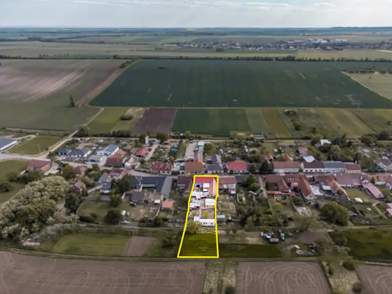 Prodej rodinného domu 200 m², pozemek 1330 m², Kubšice – náhled fotky 2