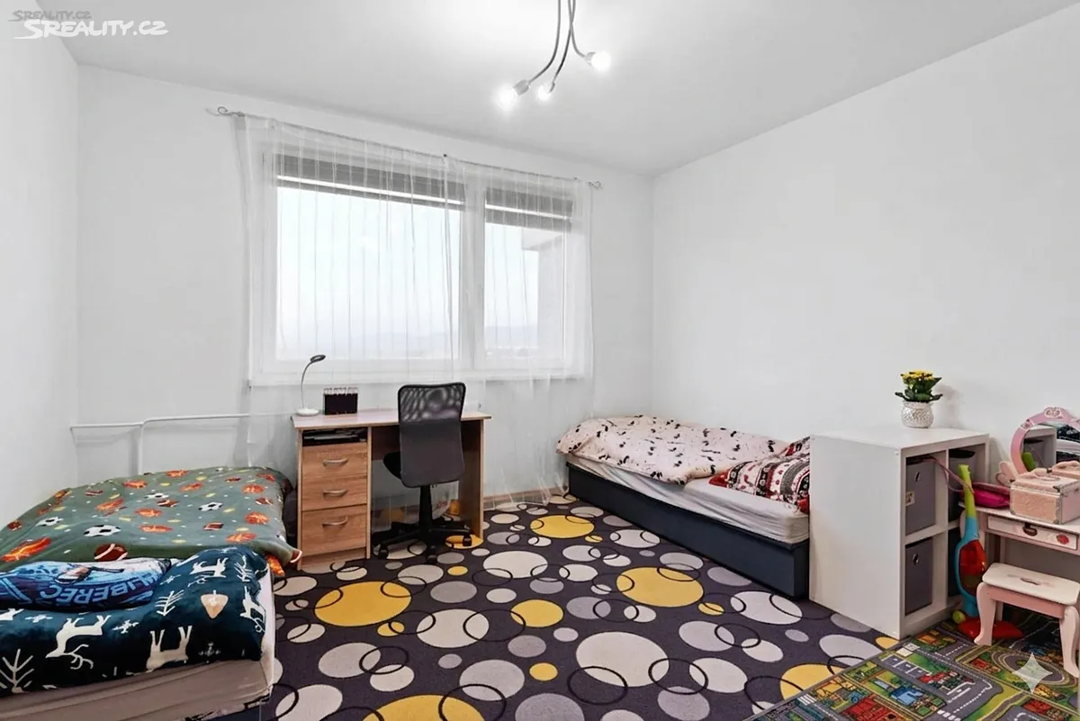 Pronájem bytu 3+1 75 m² – pohled 5
