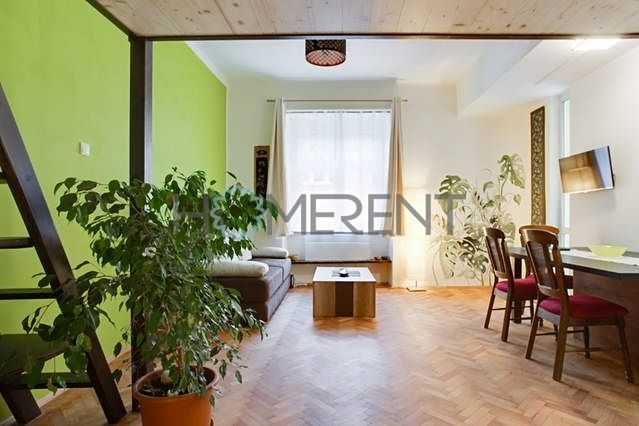 Pronájem bytu 1+kk 35 m²