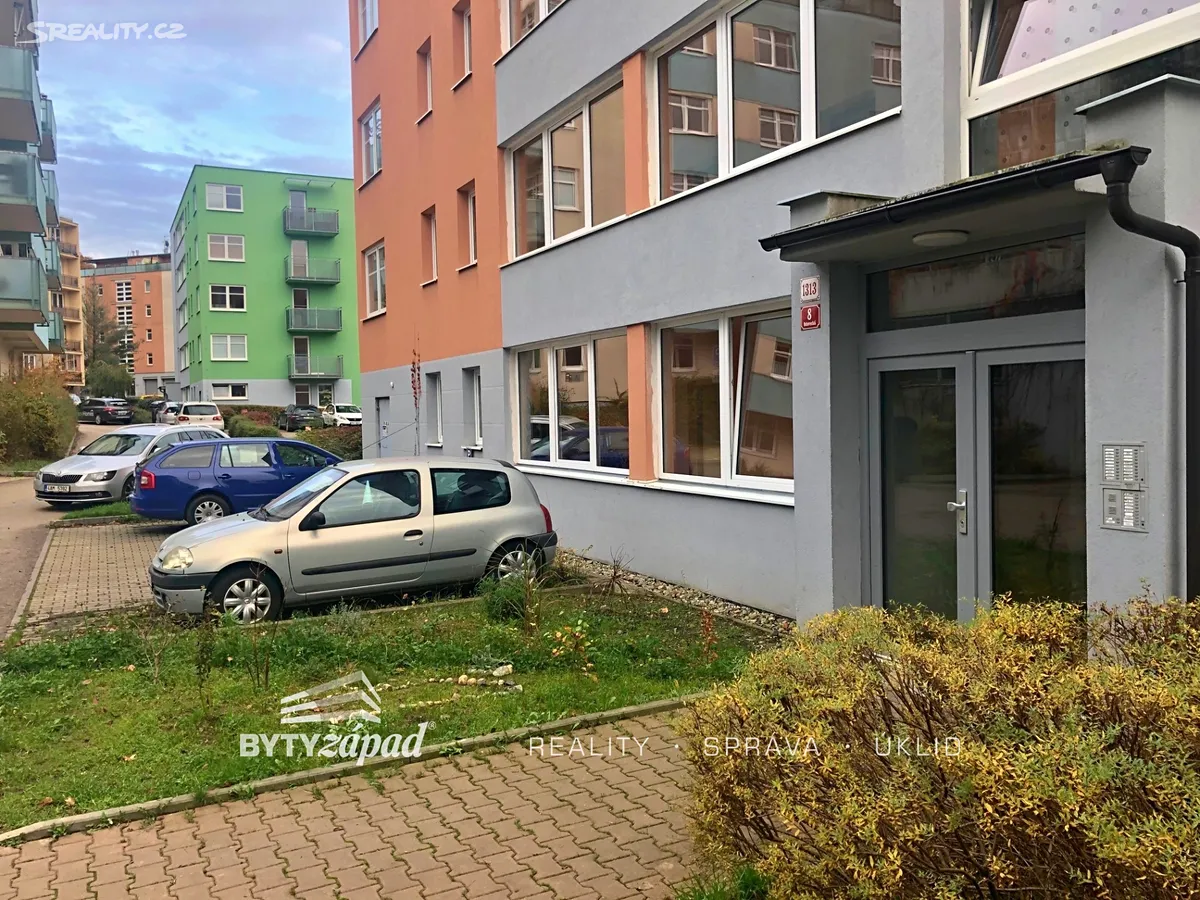 Pronájem bytu 2+kk 54 m² – pohled 3