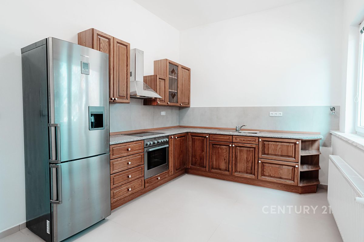 Pronájem bytu 2+kk 64 m²