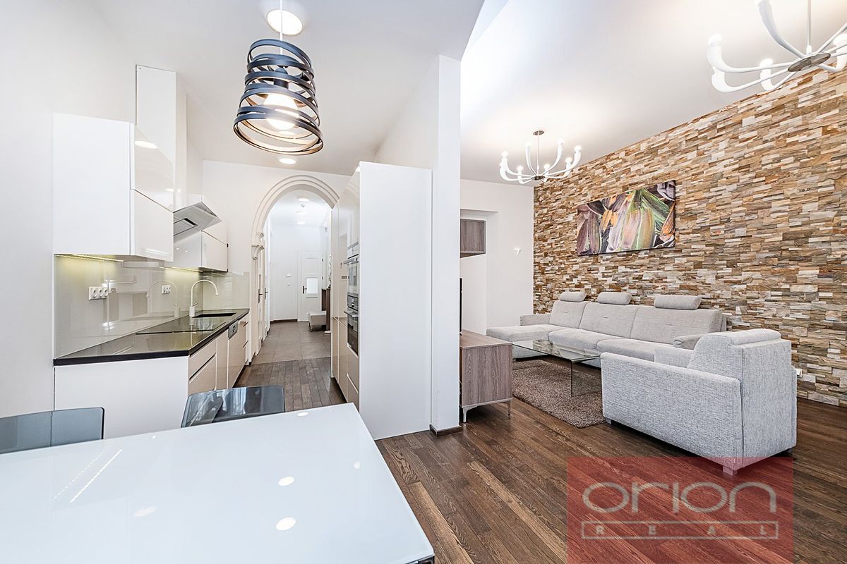 Prodej bytu 2+1 71 m² – fotografie 2