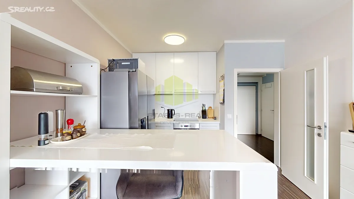 Pronájem bytu 2+kk 53 m² – pohled 3