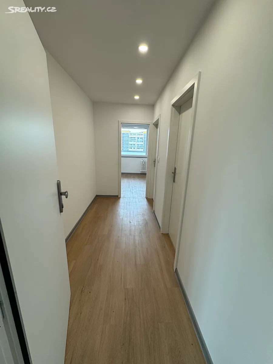 Pronájem bytu 2+kk 52 m² – pohled 3