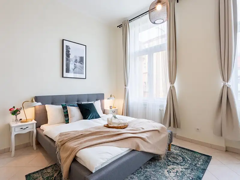 Prodej bytu 1+kk 38 m², Praha – náhled fotky 2